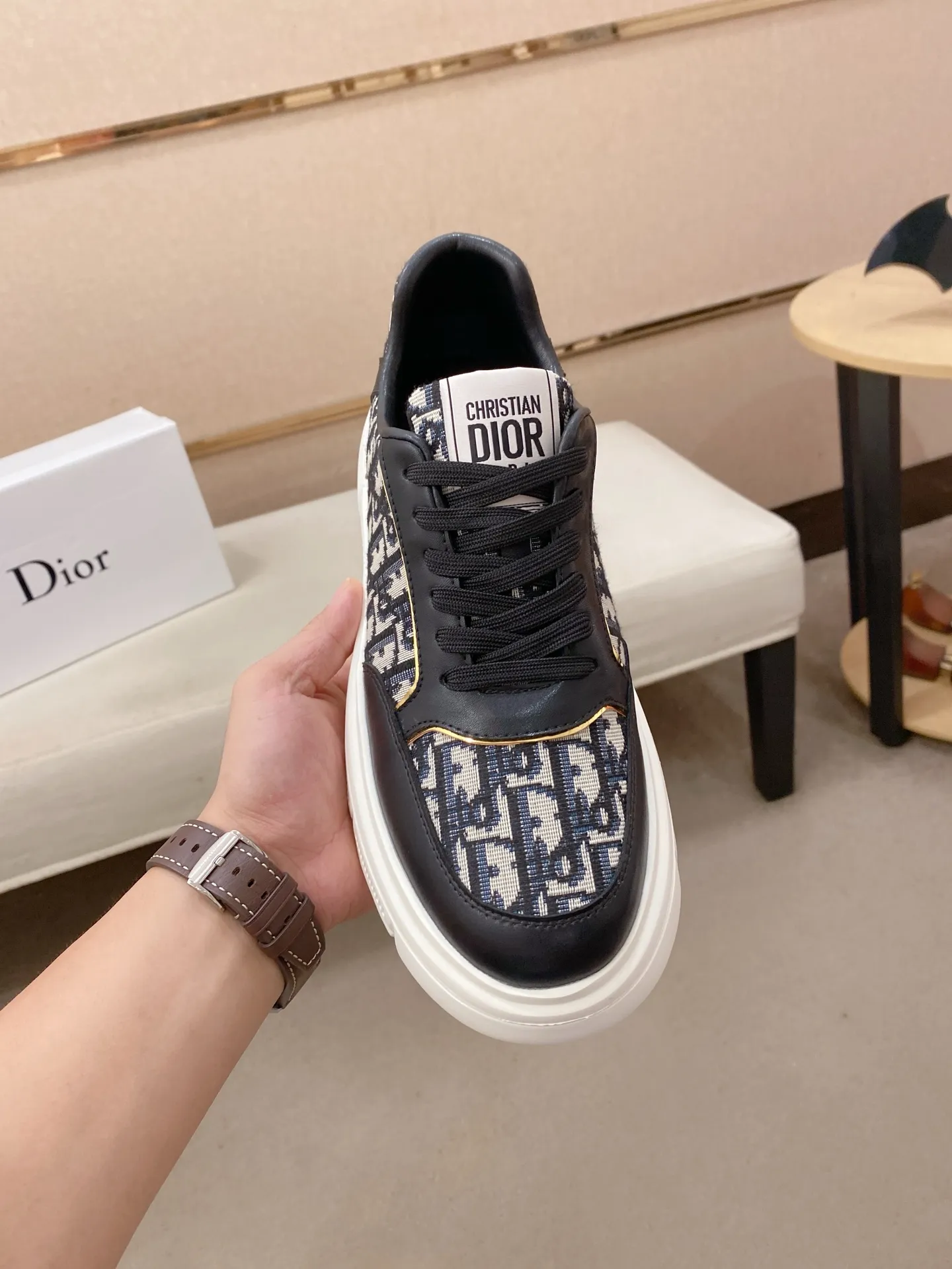 Men's men's shoes 💰 420💰🇮🇹🇮🇹Dior D new model is on sale at the same time, upper 🇮🇹Imported stretch fabric from Italy Fully imported sheepskin lining💪💪, completely 1⃣️ to 1⃣️🇮🇹💪💪, ⚠Sole: Original sole provided by the original factory, exclusive movable molded sole super comfortable, ⚠Original factory follow-up, 🔍🔍high quality, you can come in and out at will, welcome to compare⚠. Code number:38-44
